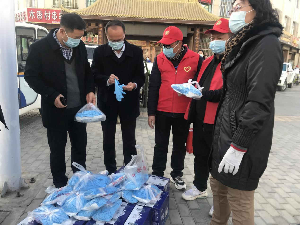 馬宗?？赐繂?wèn)疫情防控一線黨員職工