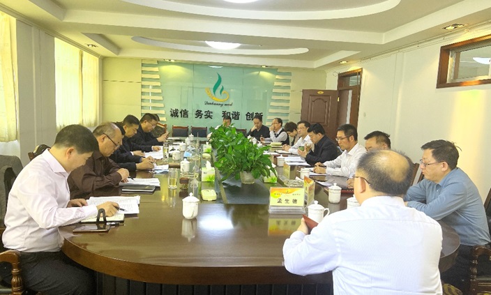市委常委、副市長張秀林到敦煌種業(yè)調(diào)研